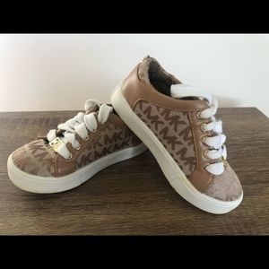 Michael Kors Girls shoes